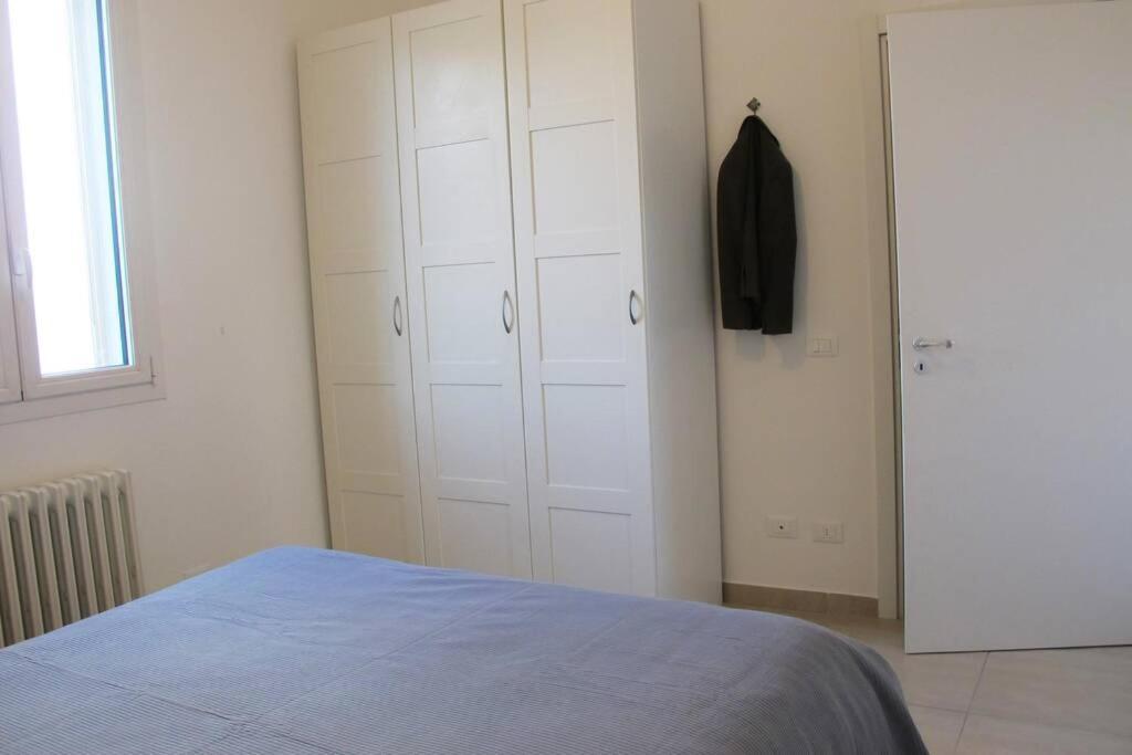 Confortevole Appartamento Vicino Al Centro Lecce Exterior foto